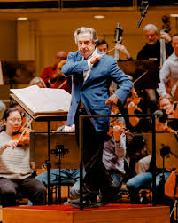 For Riccardo Muti, a Grand Sort-of-Finale in Chicago - The New ...